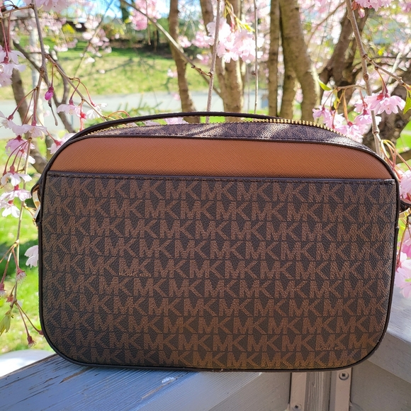 🆕MICHAEL💖KORS JET SET Crossbody Bag👜 - Picture 6 of 16